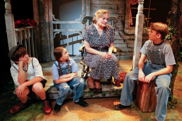 Photo Flash: First Look at Bay Street Theater's TO KILL A MOCKINGBIRD Image