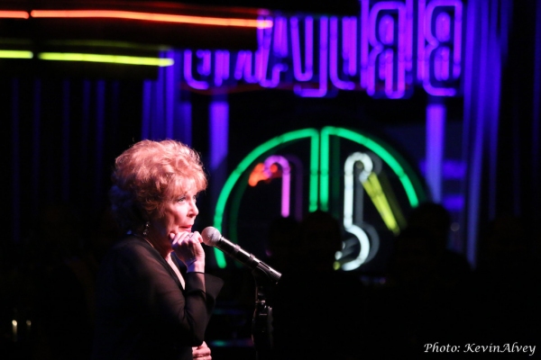 Photo Flash: Anita Gillette Premieres New Show at Birdland 