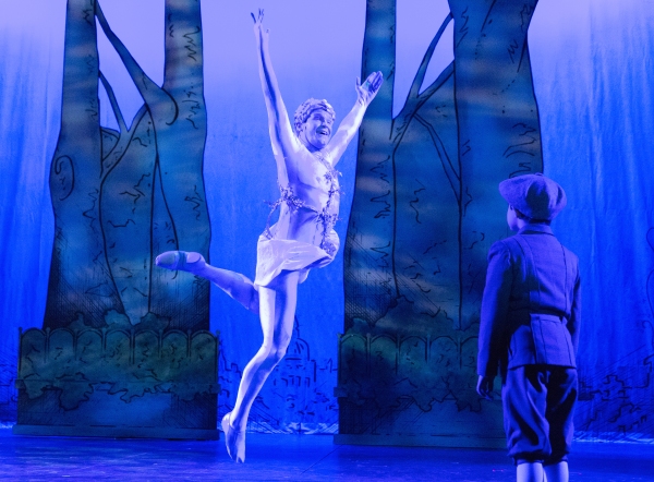 Photo Flash: First Look at Walnut Street's MARY POPPINS Image