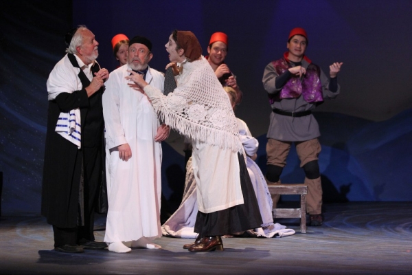 Photo Flash: First Look at Seattle Musical Theater's FIDDLER ON THE ROOF, Opening Tonight Image