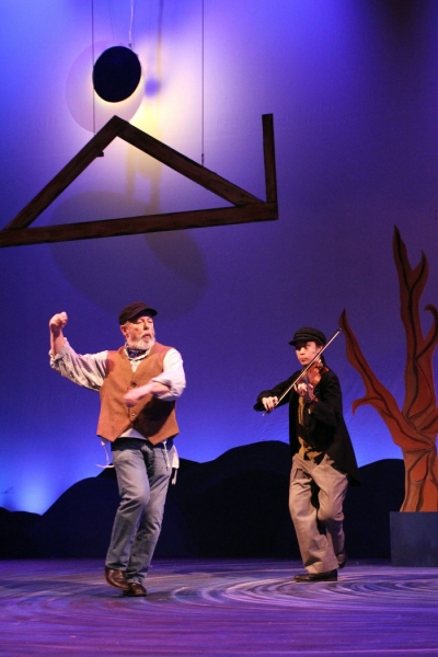 Photo Flash: First Look at Seattle Musical Theater's FIDDLER ON THE ROOF, Opening Tonight Image