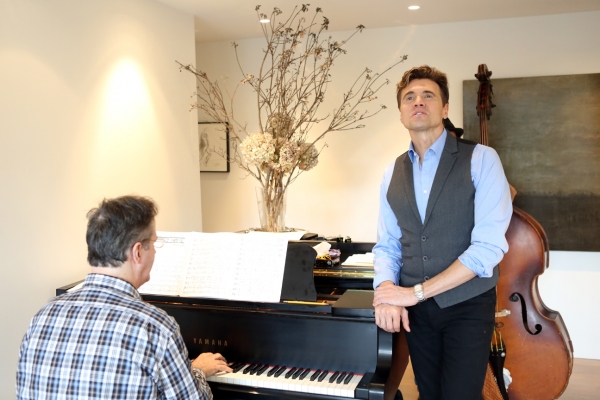 Brent Barrett with Christopher Danny on piano  Photo