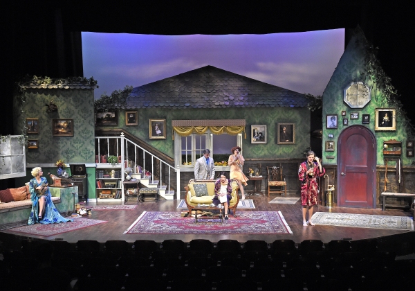 Photo Flash: First Look at THE COTTAGE, Opening Tonight at Queens Theatre Image