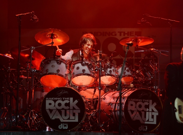 Photo Flash: RAIDING THE ROCK Debuts at New Tropicana Las Vegas 