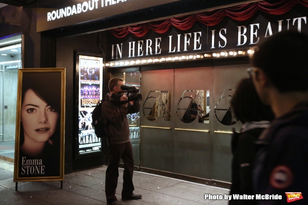 Photo Coverage: Willkommen! A Stunning Emma Stone Debuts in CABARET  Image