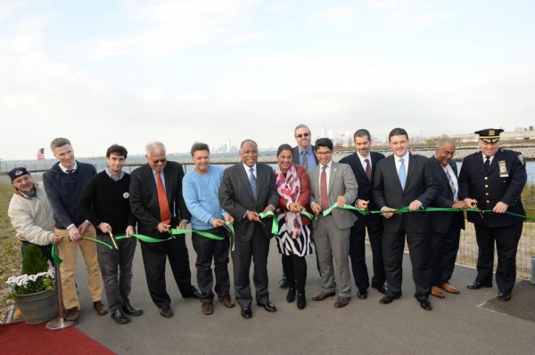 Photo Flash: NYC Parks Cuts Ribbon on New Bush Terminal Piers Park Image