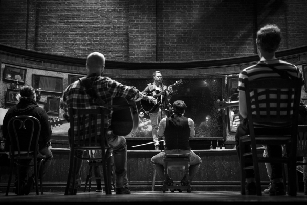 Photo Flash: First Look at Ronan Keating in Rehearsal for West End's ONCE! Image