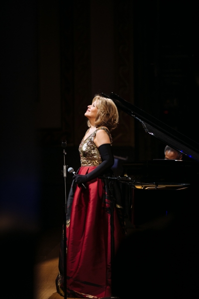 Photo Flash: Inside Lyric Opera of Chicago's Diamond Ball & Concert with Jane Lynch, Jenn Gambatese & More 