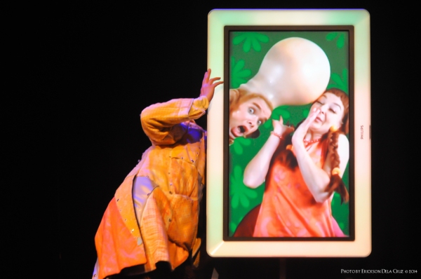 Photo Coverage: Off-Broadway's WALLY WATTHEAD AND HIS LOST GLOW Runs at PETA Theater Center Until 11/23 Image