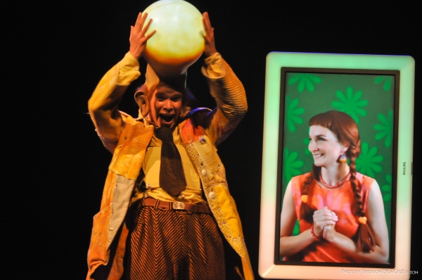 Photo Coverage: Off-Broadway's WALLY WATTHEAD AND HIS LOST GLOW Runs at PETA Theater Center Until 11/23 Image