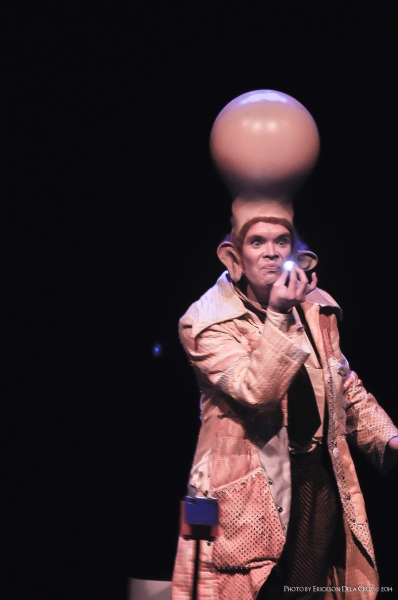 Photo Coverage: Off-Broadway's WALLY WATTHEAD AND HIS LOST GLOW Runs at PETA Theater Center Until 11/23 Image