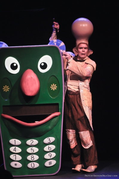 Photo Coverage: Off-Broadway's WALLY WATTHEAD AND HIS LOST GLOW Runs at PETA Theater Center Until 11/23 Image