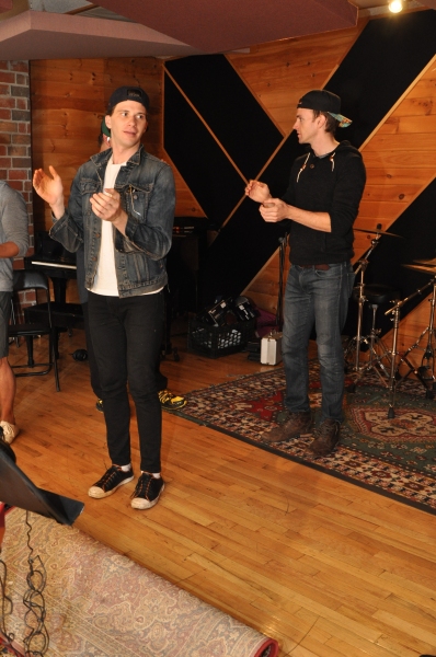 Exclusive Photo Coverage: KINKY BOOTS Company Gets in the Holiday Spirit for Carols For A Cure!  Image