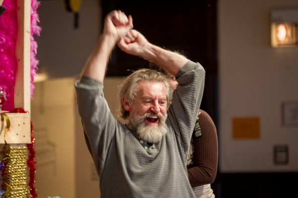 Photo Flash: In Rehearsal with Steppenwolf's AIRLINE HIGHWAY Image