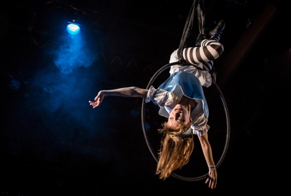 Photo Flash: First Look at LOOKINGGLASS ALICE's Chicago Return Image