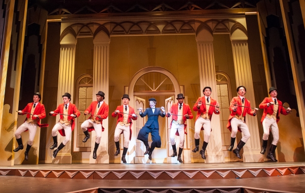 Photo Flash: First Look at Emily Skinner and More in Virginia Rep's MAME Image