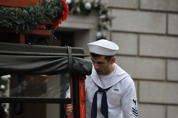 Photo Coverage: Idina Menzel, ON THE TOWN & More at 88th Annual Macy's Thanksgiving Day Parade! 