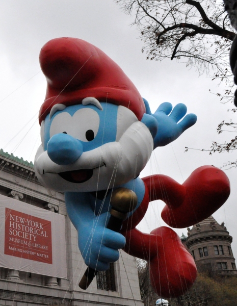 Photo Coverage: Idina Menzel, ON THE TOWN & More at 88th Annual Macy's Thanksgiving Day Parade! 