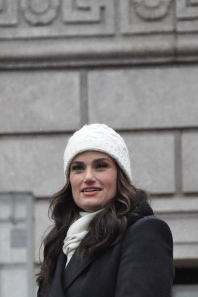 Photo Coverage: Idina Menzel, ON THE TOWN & More at 88th Annual Macy's Thanksgiving Day Parade! Image