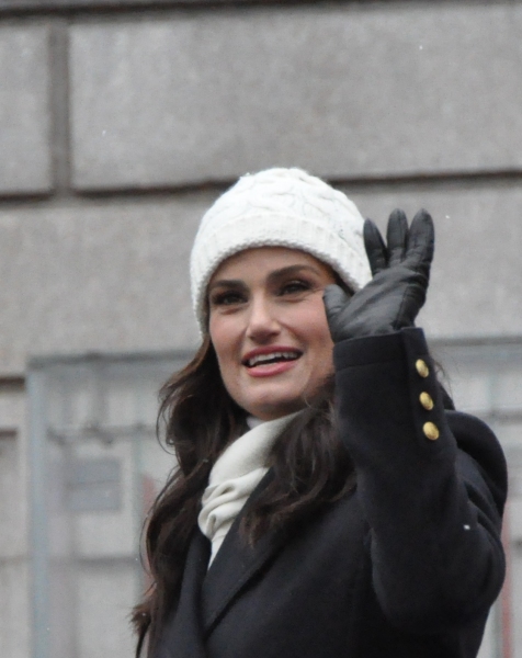 Photo Coverage: Idina Menzel, ON THE TOWN & More at 88th Annual Macy's Thanksgiving Day Parade! Image