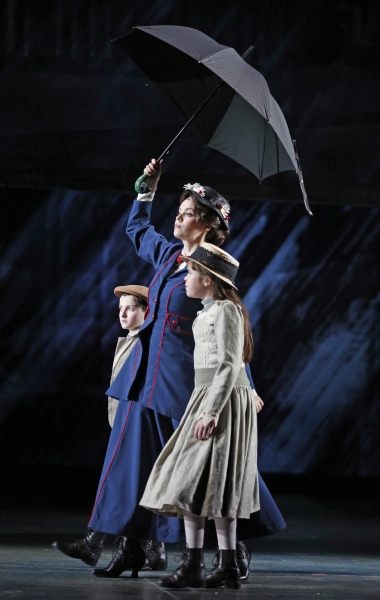 Photo Flash: First Look- Parmount's Aurora Theatre's MARY POPPINS 