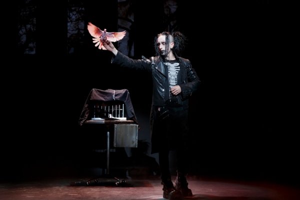 Photo Flash: First Look at THE ILLUSIONISTS – WITNESS THE IMPOSSIBLE on Broadway! Image