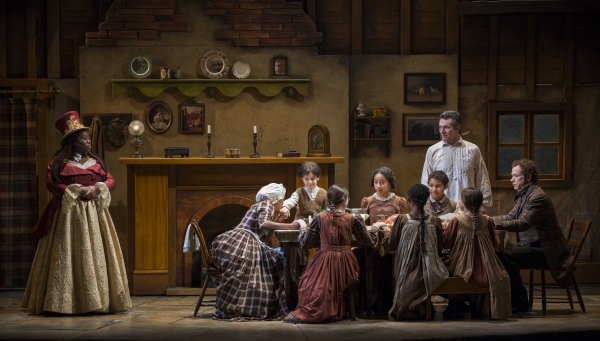 Photo Flash: First Look at Jonathan Smoots, Hollis Resnik  and More in Milwaukee Repertory Theatre's A CHRISTMAS CAROL Image