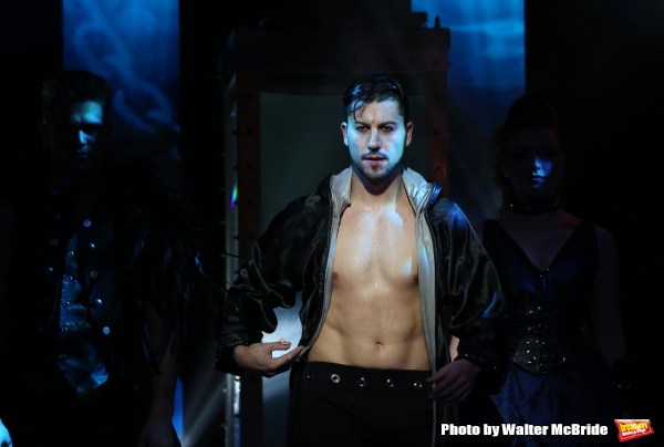 Photo Coverage: Sneak Peek at THE ILLUSIONISTS on Broadway! Image