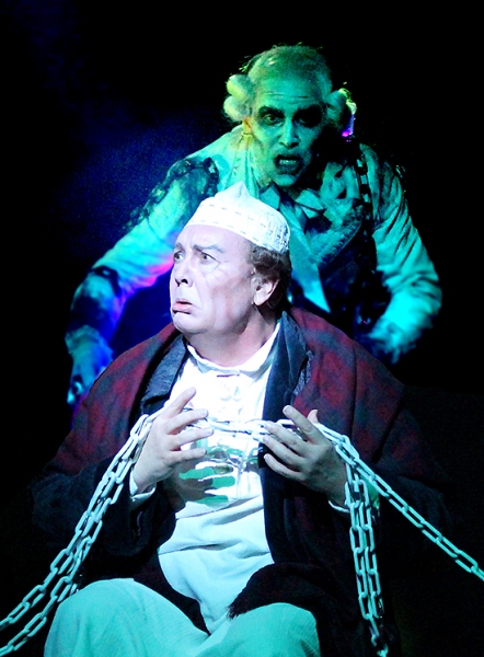 Photo Flash: First Look at North Shore Music Theatre's A CHRISTMAS CAROL Image