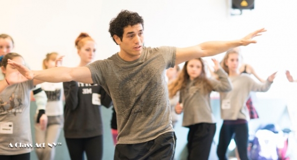 Photo Flash: Adam Jacobs Teaches Musical Theatre Workshop at A Class Act NY Image