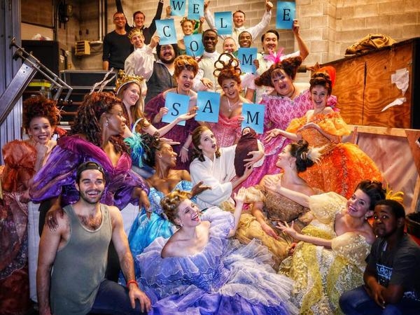 Photo Flash: Saturday Intermission Pics - Dec. 6, Part 2 - DIRTY ROTTEN SCOUNDRELS Parodies CATS, & More Image