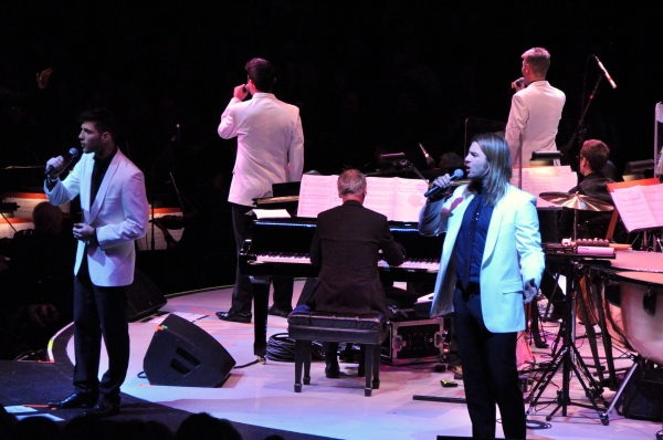 Photo Coverage: Celtc Thunber Brings Symphonic Christmas Tour to NYCB Theatre 