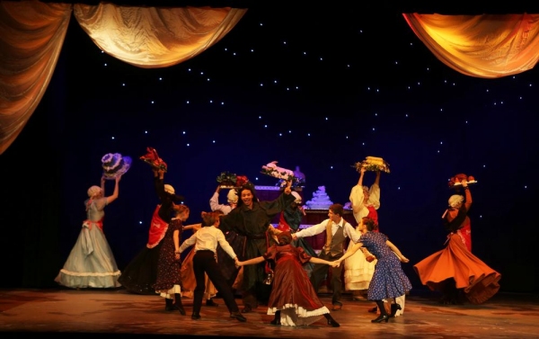 Photo Flash: First Look at A CHRISTMAS CAROL, THE MUSICAL at Rivertown Theaters Image