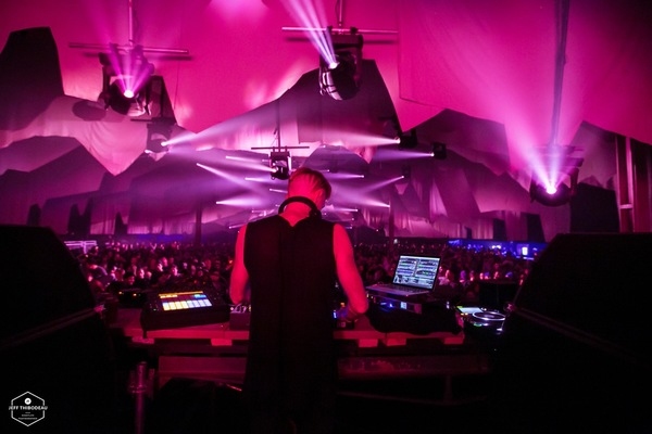 Photo Flash: 9,500 Fans from 34 Countries Attend First-Ever TIME WARP U.S. Techno Festival Image