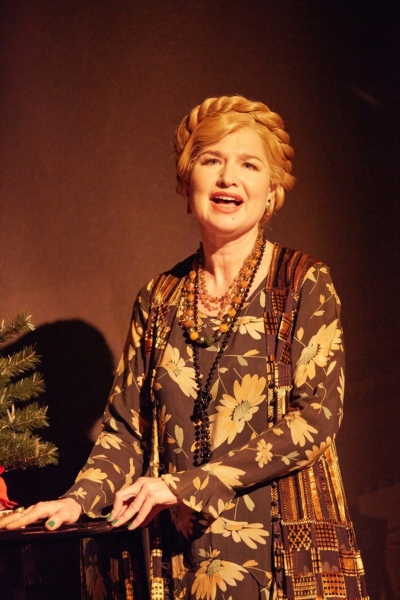 Photo Coverage: Van Randwyck and Wakefield In NOEL COWARD'S CHRISTMAS SPIRITS Image
