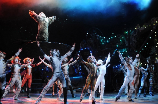 Photo Flash: A Jellicle Return! First Look at Nicole Scherzinger & More in West End Revival of CATS! Image