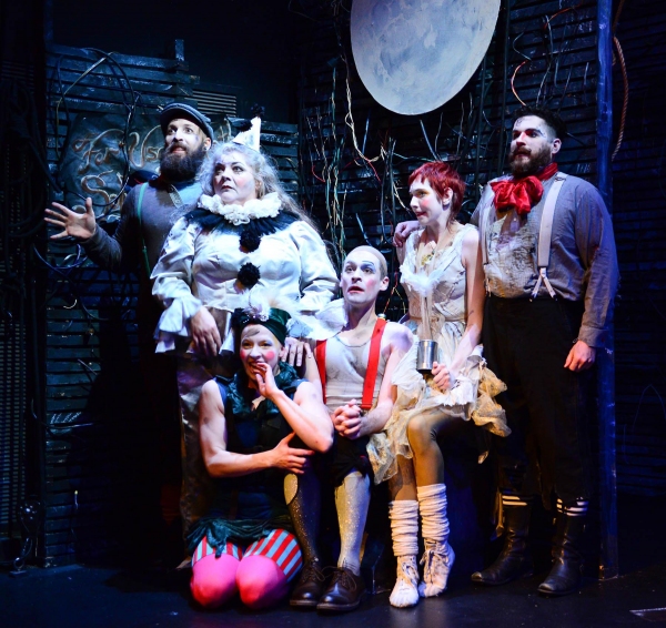 Photo Flash: First Look at The Ruffians' BURNING BLUEBEARD Image