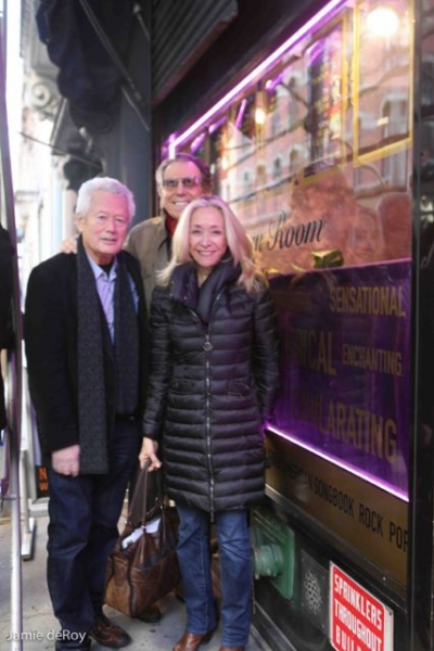 Photo Coverage: Entertainers Assemble for Metropolitan Room's Longest Variety Show Attempt Image