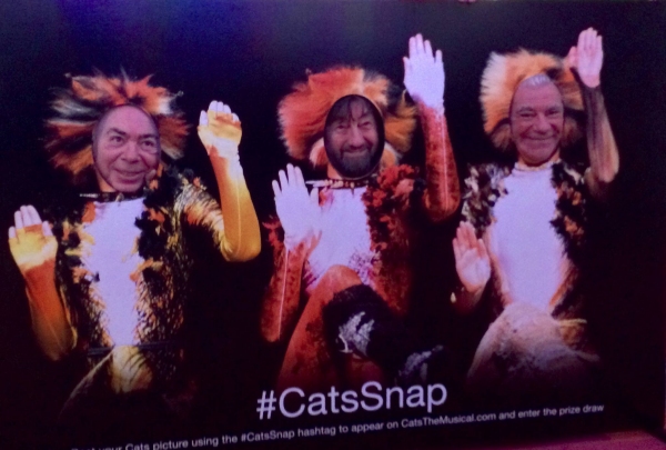 Photo Flash: Andrew Lloyd Webber and CATS Creative Team Pose for #CatsSnap! Image