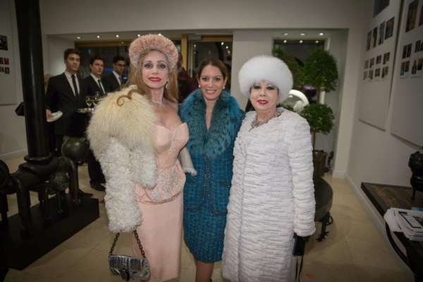 Photo Flash: Photographer Annie Watt's IMPROMPTU PORTRAITS at Park Avenue's Galerie Dumonteil Draws Glittering Crowd Image