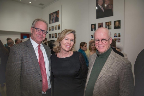Photo Flash: Photographer Annie Watt's IMPROMPTU PORTRAITS at Park Avenue's Galerie Dumonteil Draws Glittering Crowd Image