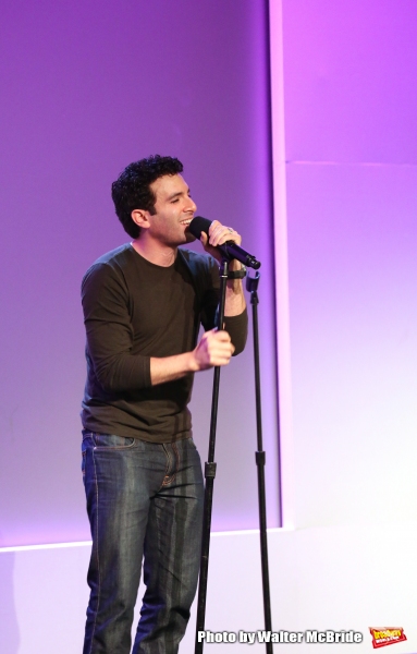 Photo Coverage: BEAUTIFUL's Jessie Mueller, Jarrod Spector & Anika Larsen Perform at Apple Store Soho  Image
