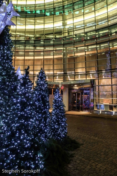 Photo Coverage: Le Cirque Announces Neil Sedaka To Perform On New Years Image