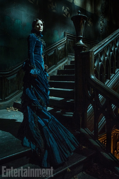 Photo Flash: Sneak Peek at Jessica Chastain in Guillermo del Toro's CRIMSON PEAK Image