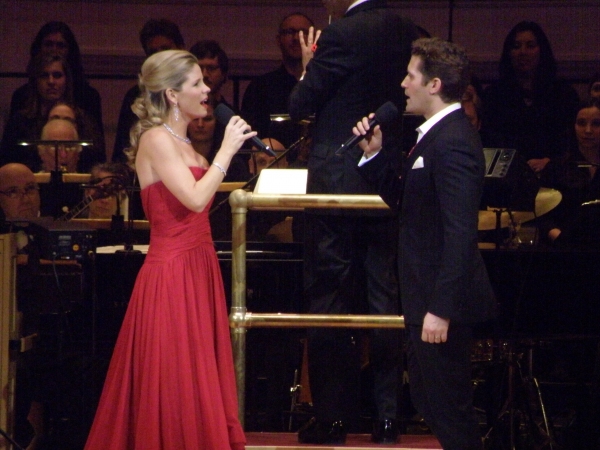 Photo Flash: Kelli O'Hara and Matthew Morrison Perform Holiday Concert with NY Pops Image