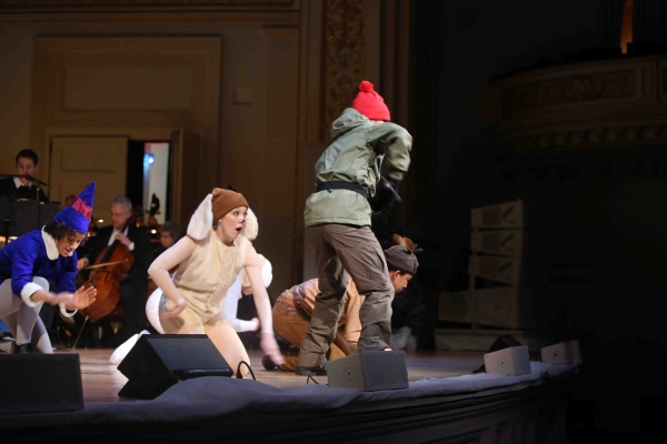 Photo Coverage: In Rehearsal for New York Pops' RUDOLPH THE RED-NOSED REINDEER Image