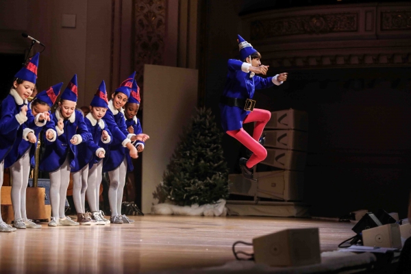 Photo Coverage: In Rehearsal for New York Pops' RUDOLPH THE RED-NOSED REINDEER Image