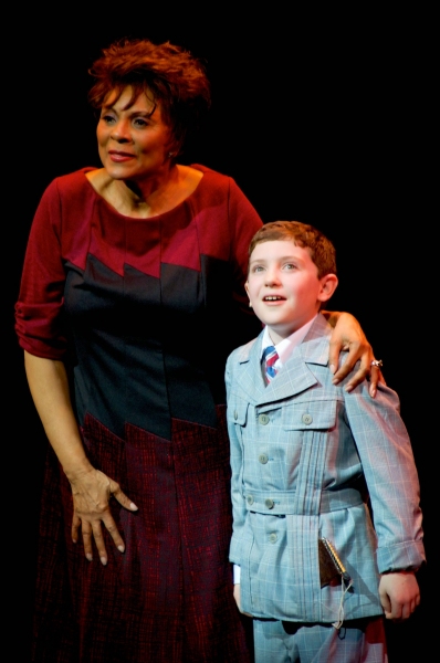 Photo Flash: First Look at Leslie Uggams and More in Wick Theatre's MAME in Boca Raton Image