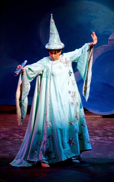 Photo Flash: First Look at Leslie Uggams and More in Wick Theatre's MAME in Boca Raton Image
