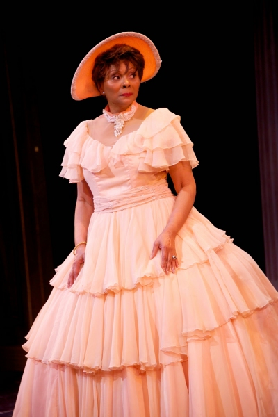 Photo Flash: First Look at Leslie Uggams and More in Wick Theatre's MAME in Boca Raton Image